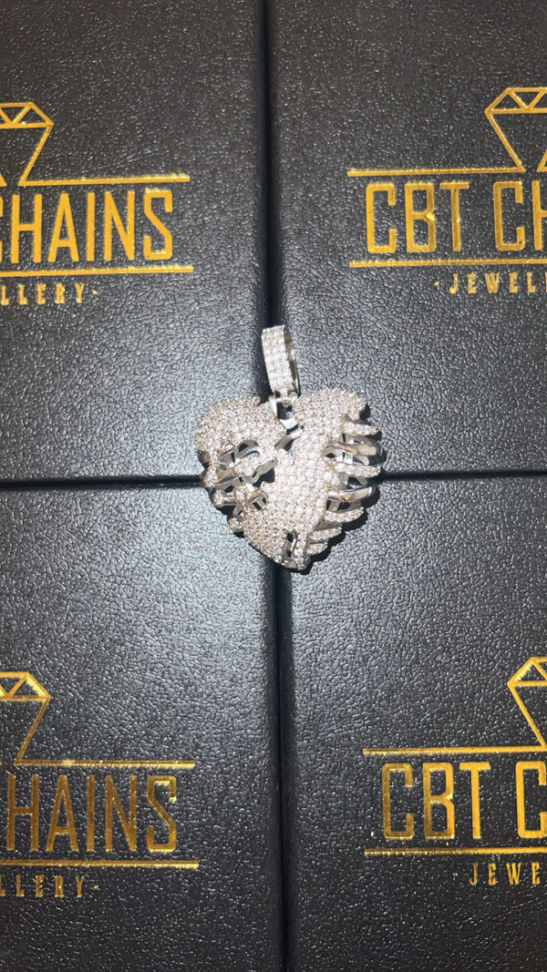 Skull Heart Pendant & Chain